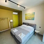 Stay-five Modern Self Check-in & Fast Wi-fi Shkoder