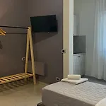 アパート Stay-five Modern Self Check-in & Fast Wi-fi Shkodër