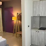 Apartment Stay-five Modern Self Check-in & Fast Wi-fi