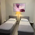 アパート Stay-five Modern Self Check-in & Fast Wi-fi Shkodër