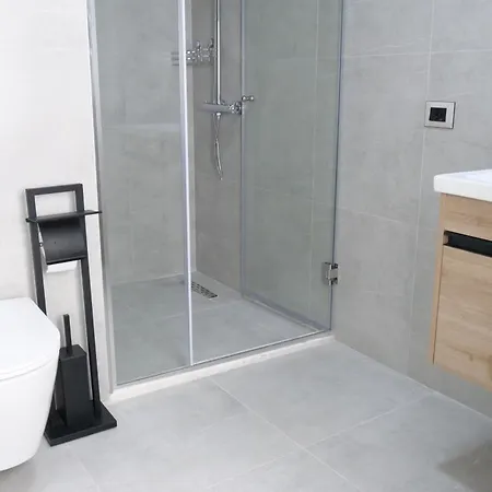 Stay-five Modern Self Check-in & Fast Wi-fi Appartement *