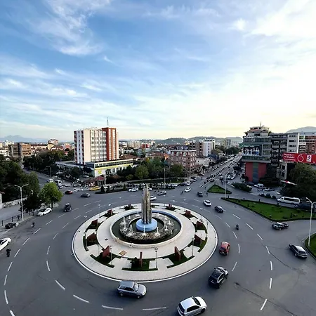 Stay-five Modern Self Check-in & Fast Wi-fi *