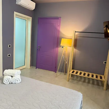 Stay-five Modern Self Check-in & Fast Wi-fi * Shkodër