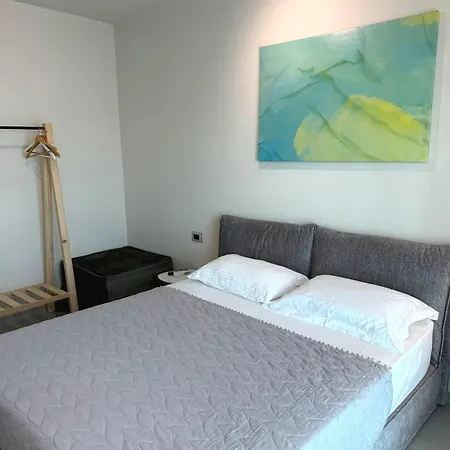 Stay-five Modern Self Check-in & Fast Wi-fi アパート *