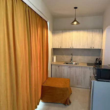 Stay-five Modern Self Check-in & Fast Wi-fi