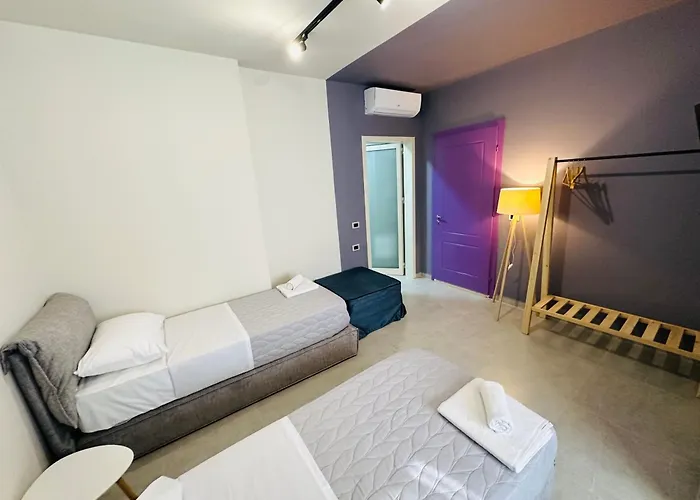 Stay-five Modern Self Check-in & Fast Wi-fi Lejlighed *